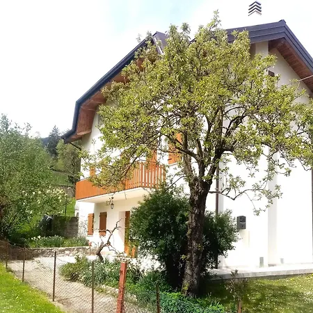 Semesterbostad Casa Spiz